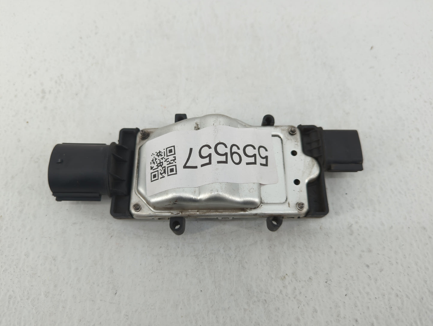 2016-2018 Ford Focus PCM Engine Control Computer ECU ECM PCU OEM P/N:1 137 328 587 Fits Fits 2016 2017 2018 OEM Used Auto Pa