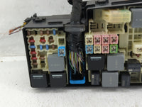 2017-2018 Ford Focus Fusebox Fuse Box Panel Relay Module P/N:E02345500 AV6T-14A142-AB Fits Fits 2017 2018 OEM Used Auto Part