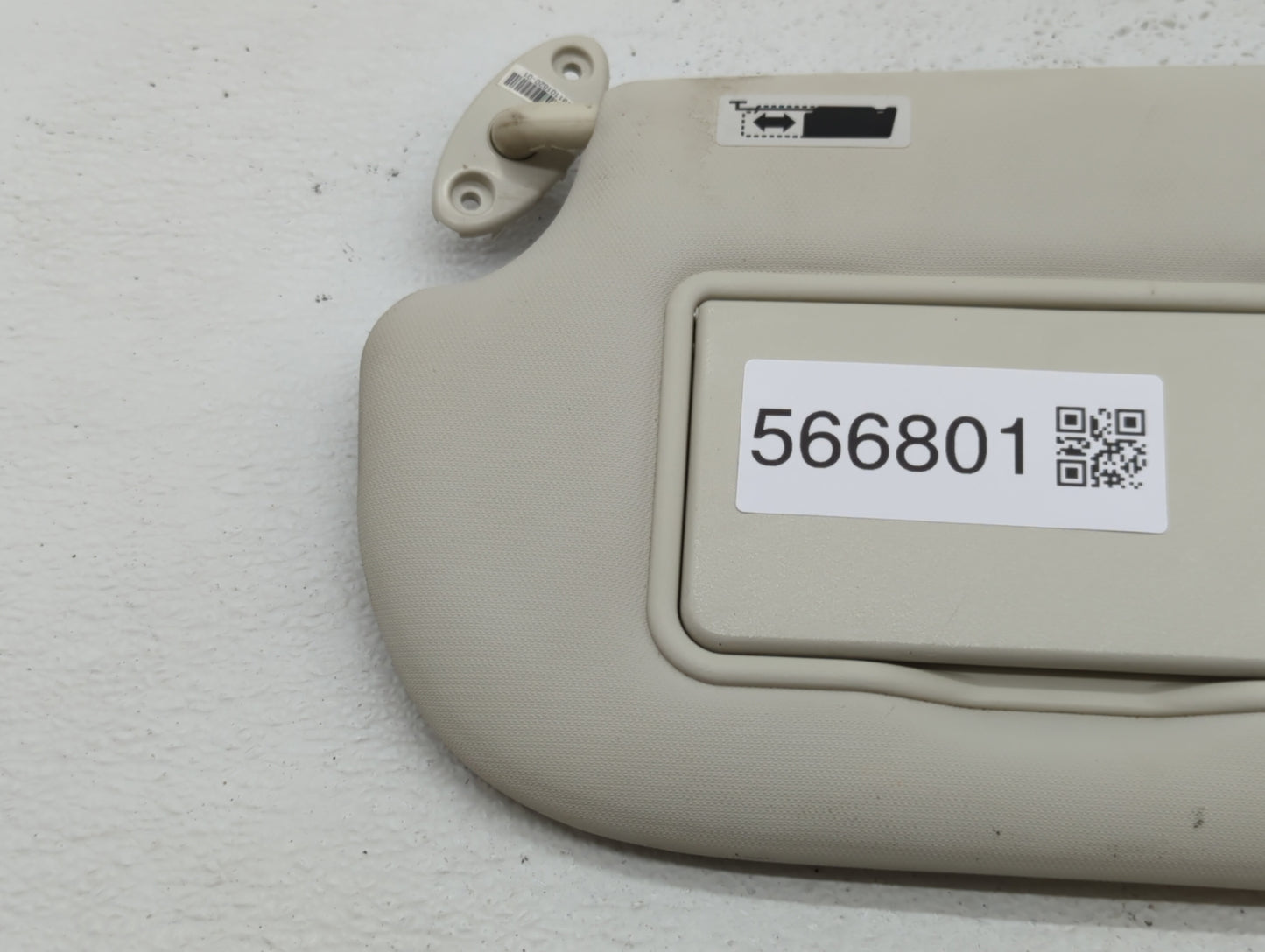 2013-2018 Ford Focus Sun Visor Shade Replacement Passenger Right Mirror Fits Fits 2013 2014 2015 2016 2017 2018 OEM Used Aut