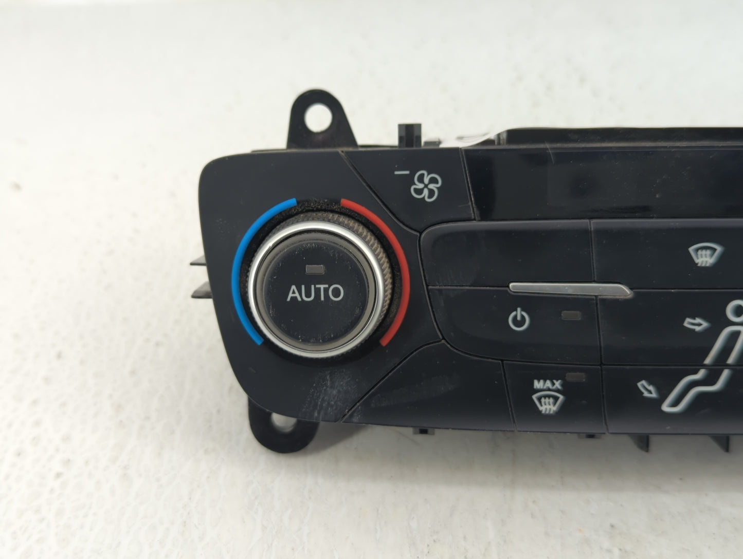 2015-2018 Ford Focus Climate Control Module Temperature AC/Heater Replacement P/N:F1ET-18C612-AJ Fits Fits 2015 2016 2017 20