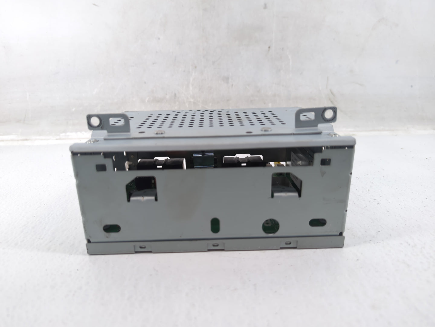 2018 Ford Focus Radio AM FM Cd Player Receiver Replacement P/N:JM5T-18D818-BA Fits OEM Used Auto Parts - Oemusedautoparts1.c