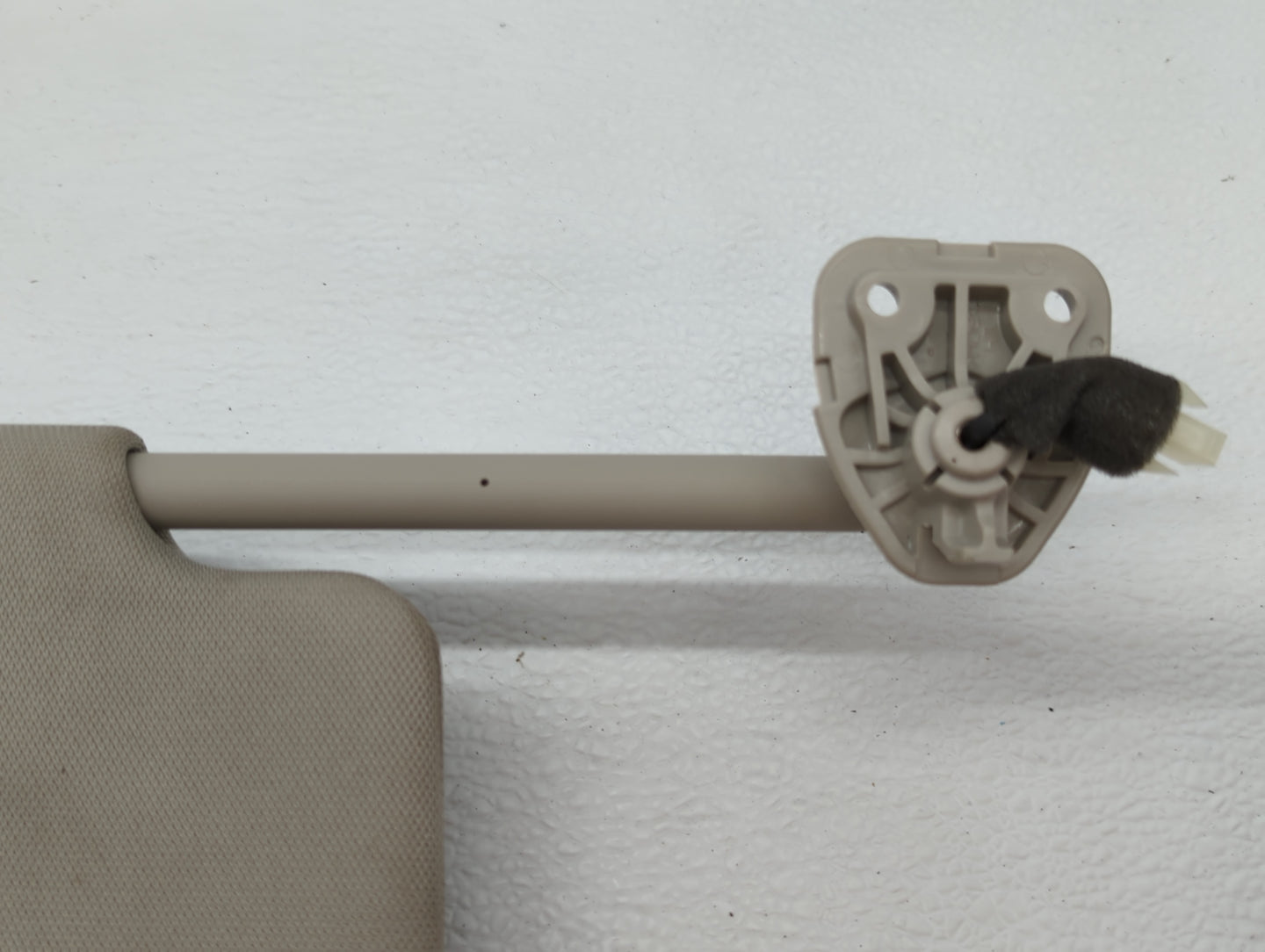 2013-2018 Ford Focus Sun Visor Shade Replacement Driver Left Mirror Fits Fits 2013 2014 2015 2016 2017 2018 OEM Used Auto Pa