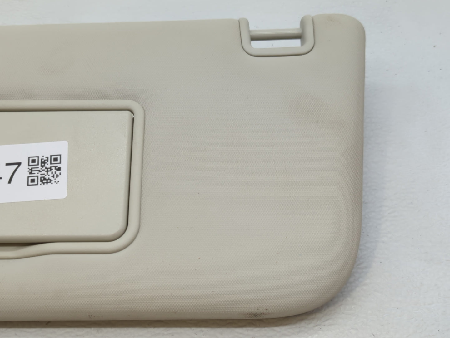 2013-2018 Ford Focus Sun Visor Shade Replacement Driver Left Mirror Fits Fits 2013 2014 2015 2016 2017 2018 OEM Used Auto Pa