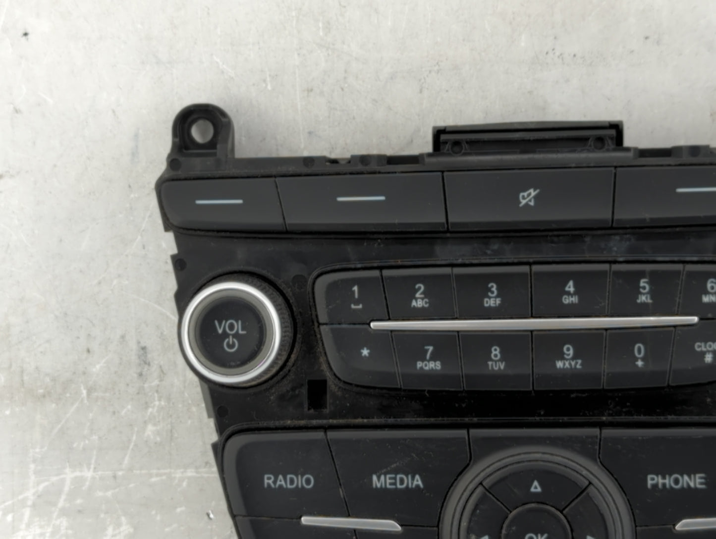 2015-2018 Ford Focus Am Fm Cd Player Radio Receiver - Oemusedautoparts1.com