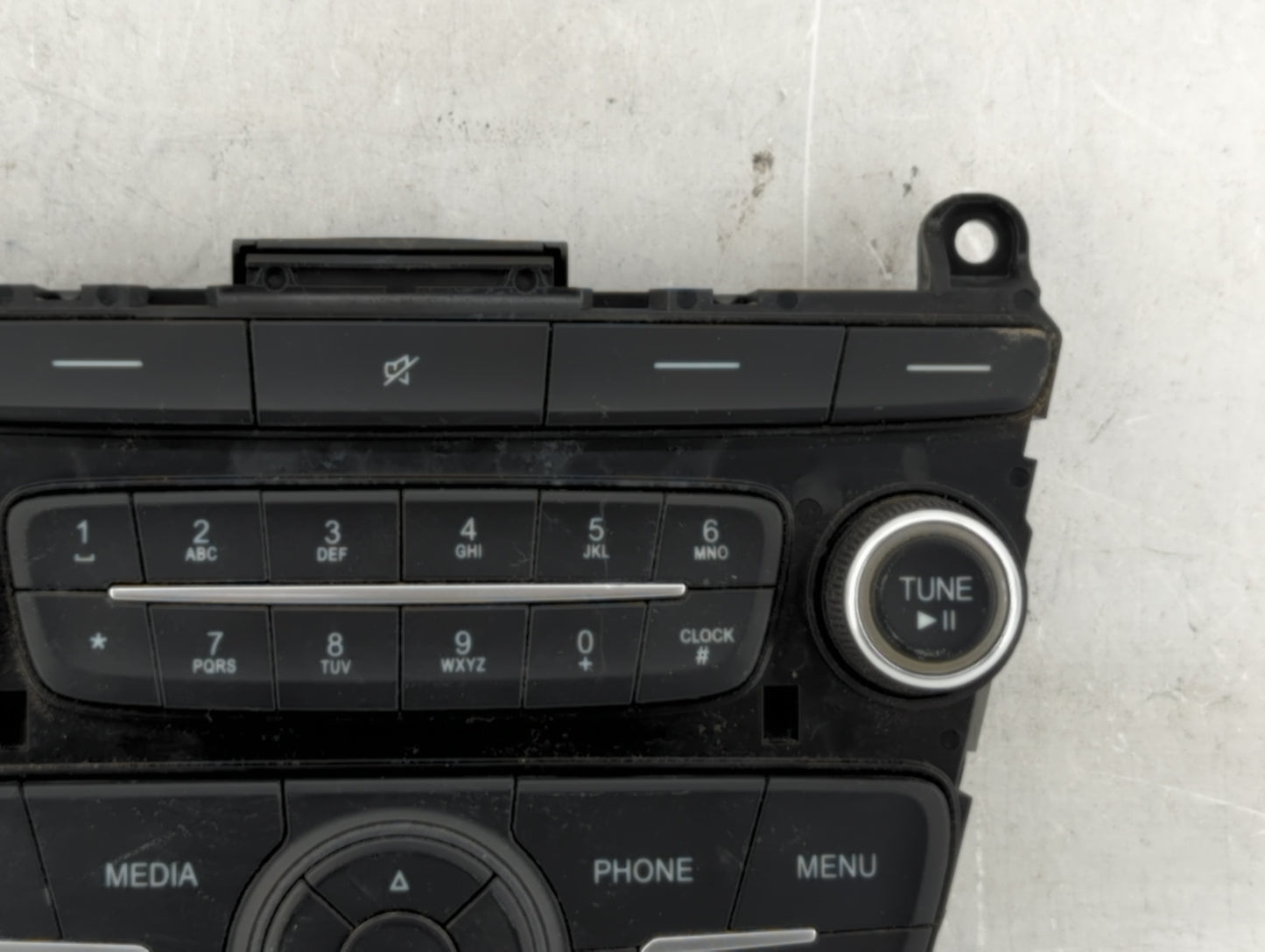 2015-2018 Ford Focus Am Fm Cd Player Radio Receiver - Oemusedautoparts1.com