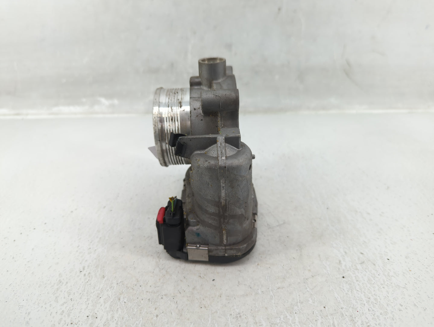 2014-2018 Ford Focus Throttle Body P/N:DS7E-9F991-BB Fits Fits 2014 2015 2016 2017 2018 2019 2020 2021 2022 OEM Used Auto Pa
