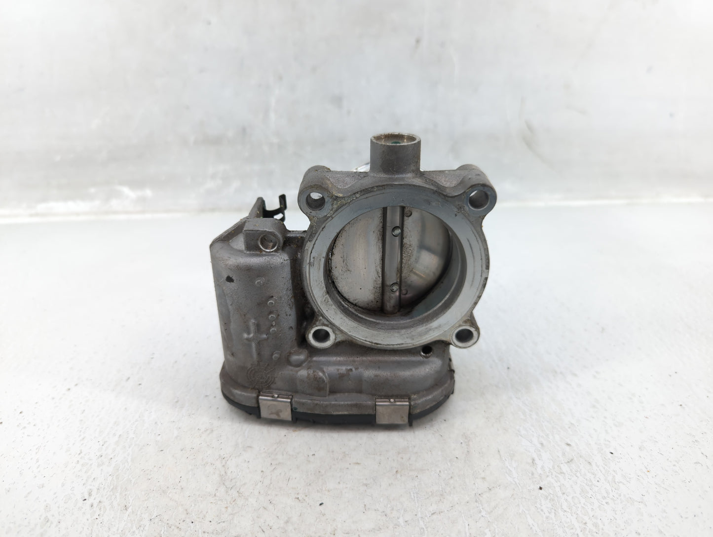2014-2018 Ford Focus Throttle Body P/N:DS7E-9F991-BB Fits Fits 2014 2015 2016 2017 2018 2019 2020 2021 2022 OEM Used Auto Pa