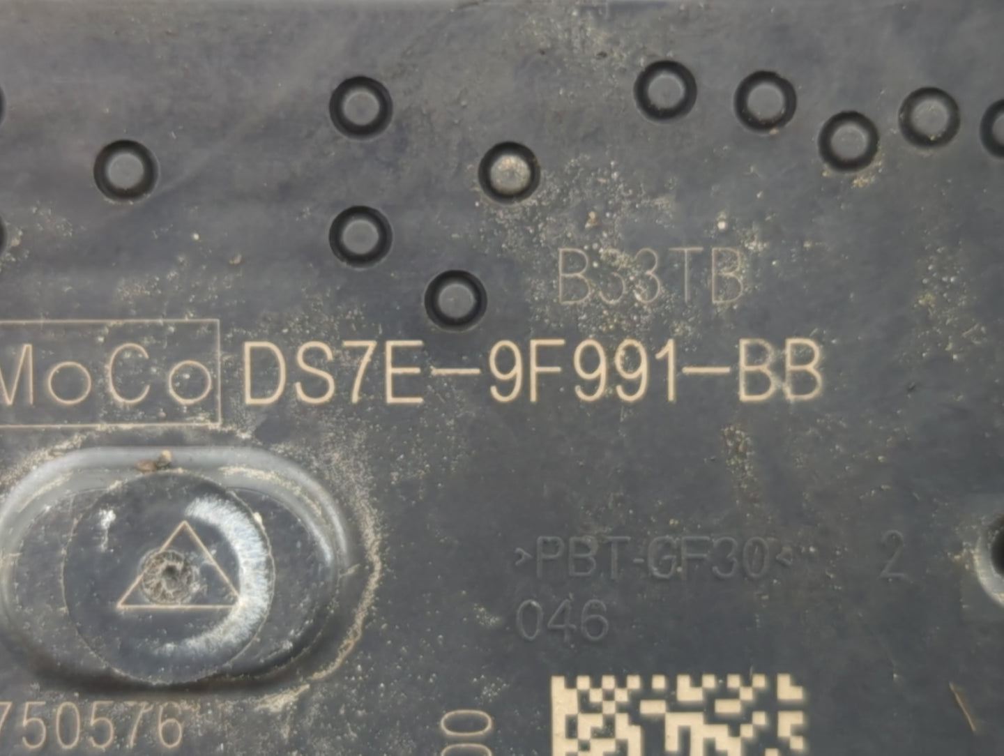 2014-2018 Ford Focus Throttle Body P/N:DS7E-9F991-BB Fits Fits 2014 2015 2016 2017 2018 2019 2020 2021 2022 OEM Used Auto Pa