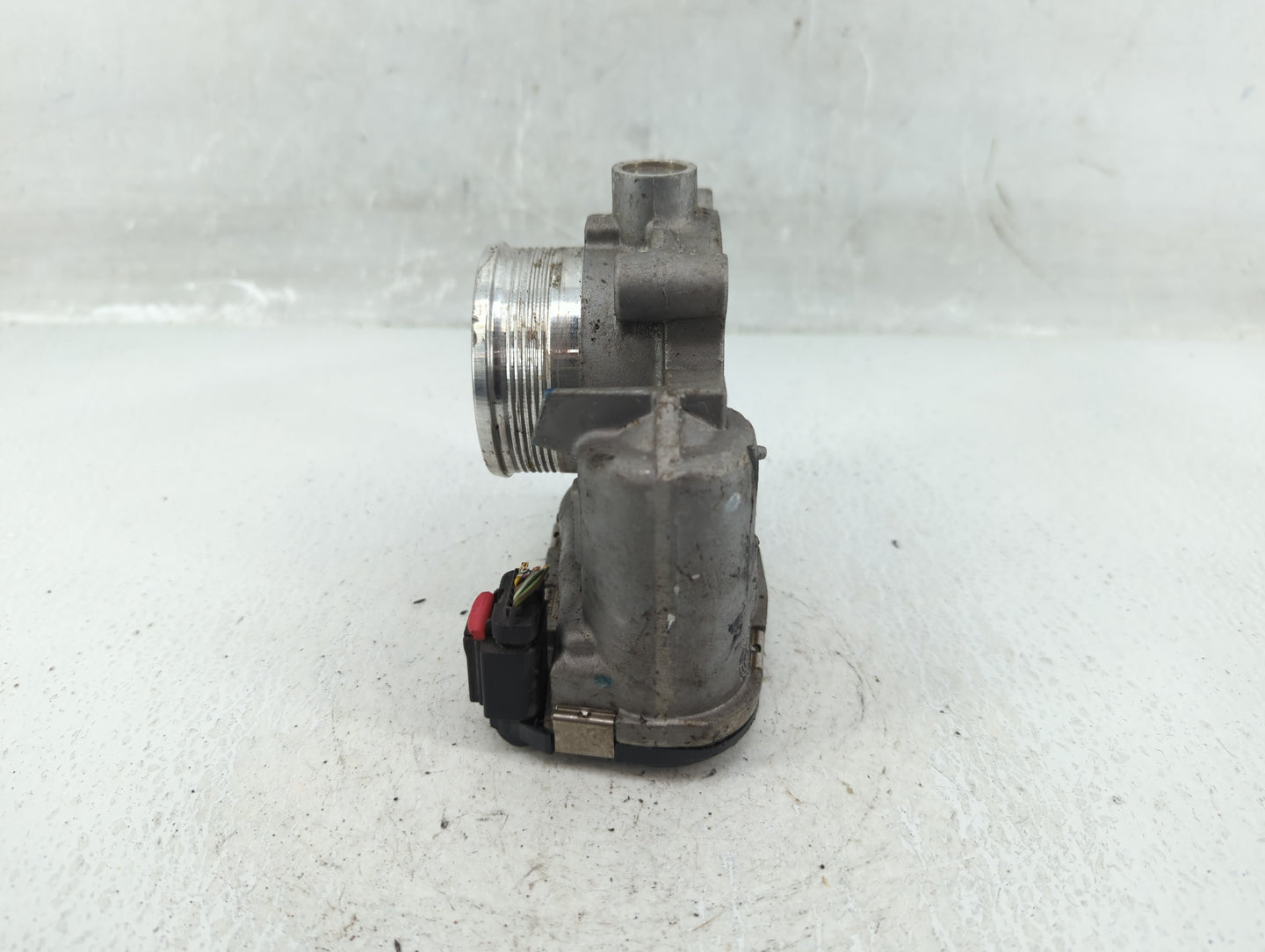 2014-2018 Ford Focus Throttle Body P/N:DS7E-9F991-BB Fits Fits 2014 2015 2016 2017 2018 2019 2020 2021 2022 OEM Used Auto Pa
