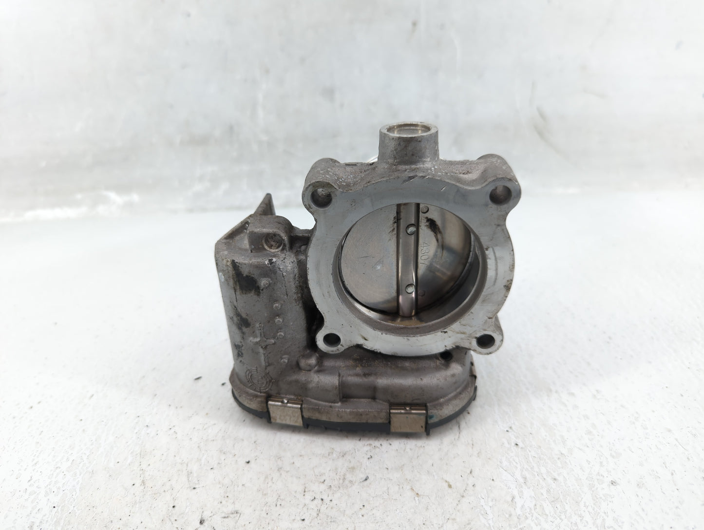 2014-2018 Ford Focus Throttle Body P/N:DS7E-9F991-BB Fits Fits 2014 2015 2016 2017 2018 2019 2020 2021 2022 OEM Used Auto Pa