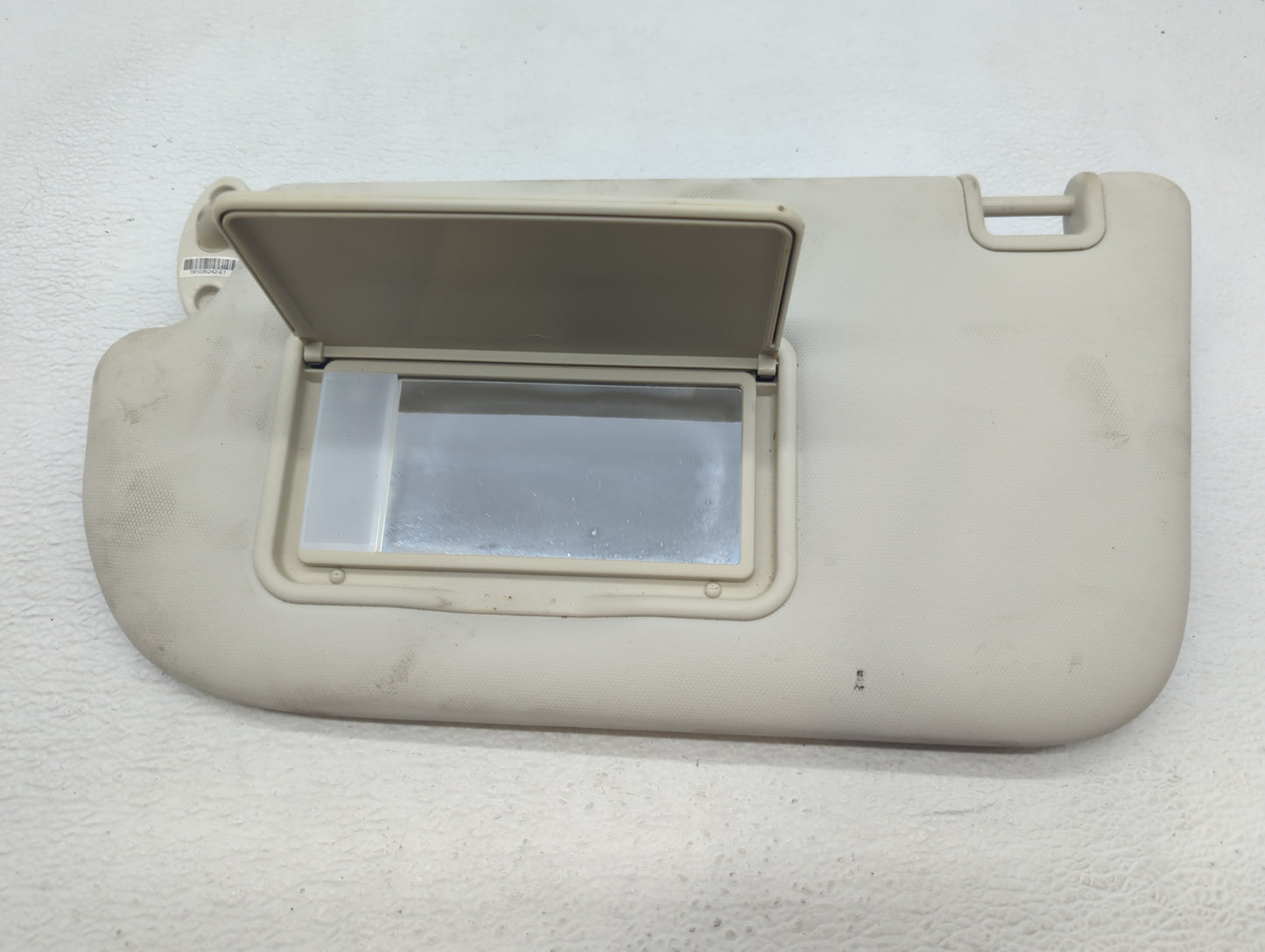 2013-2018 Ford Focus Sun Visor Shade Replacement Driver Left Mirror Fits Fits 2013 2014 2015 2016 2017 2018 OEM Used Auto Pa