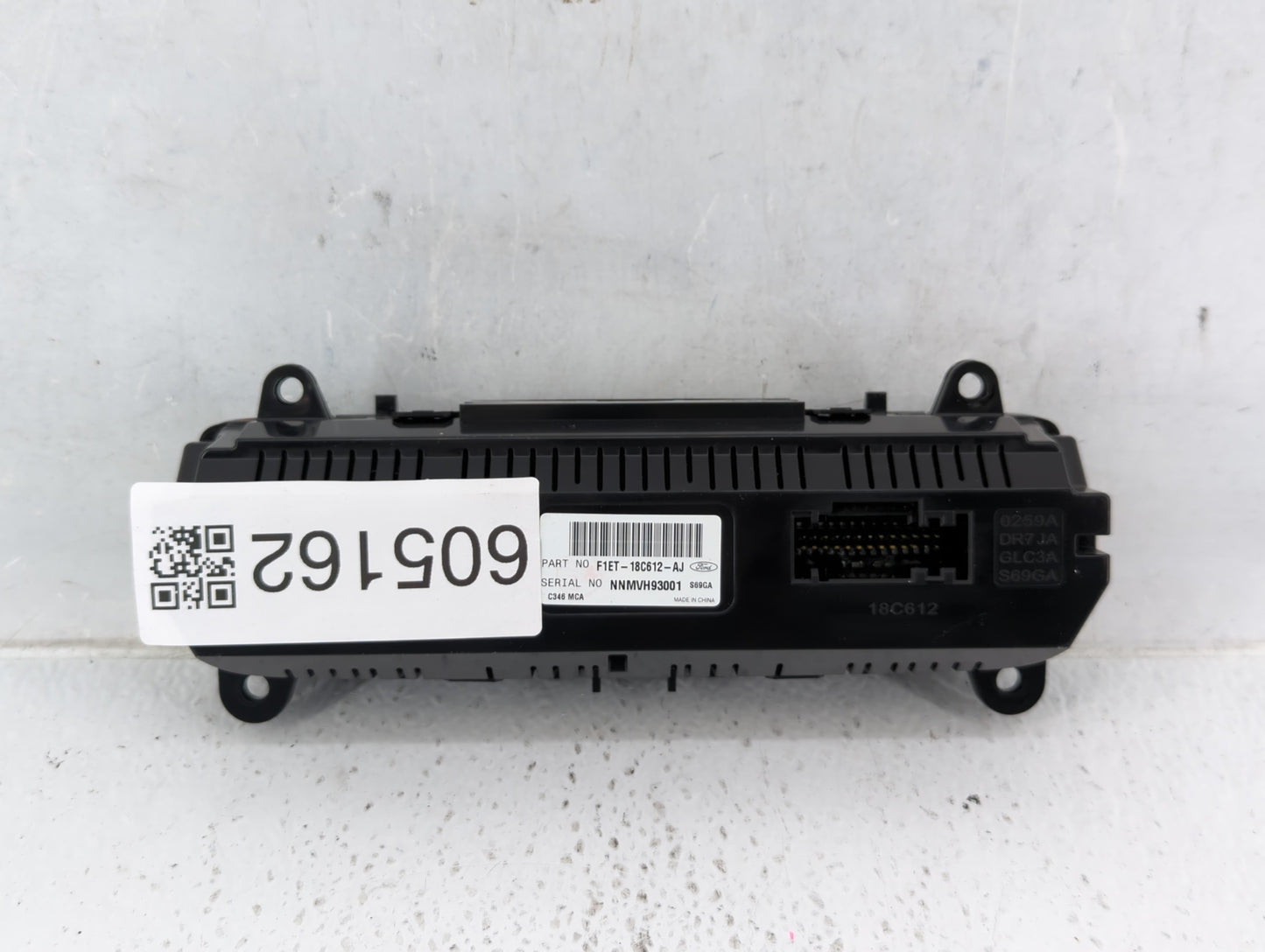 2015-2018 Ford Focus Climate Control Module Temperature AC/Heater Replacement P/N:F1ET-18C612-AJ Fits Fits 2015 2016 2017 20