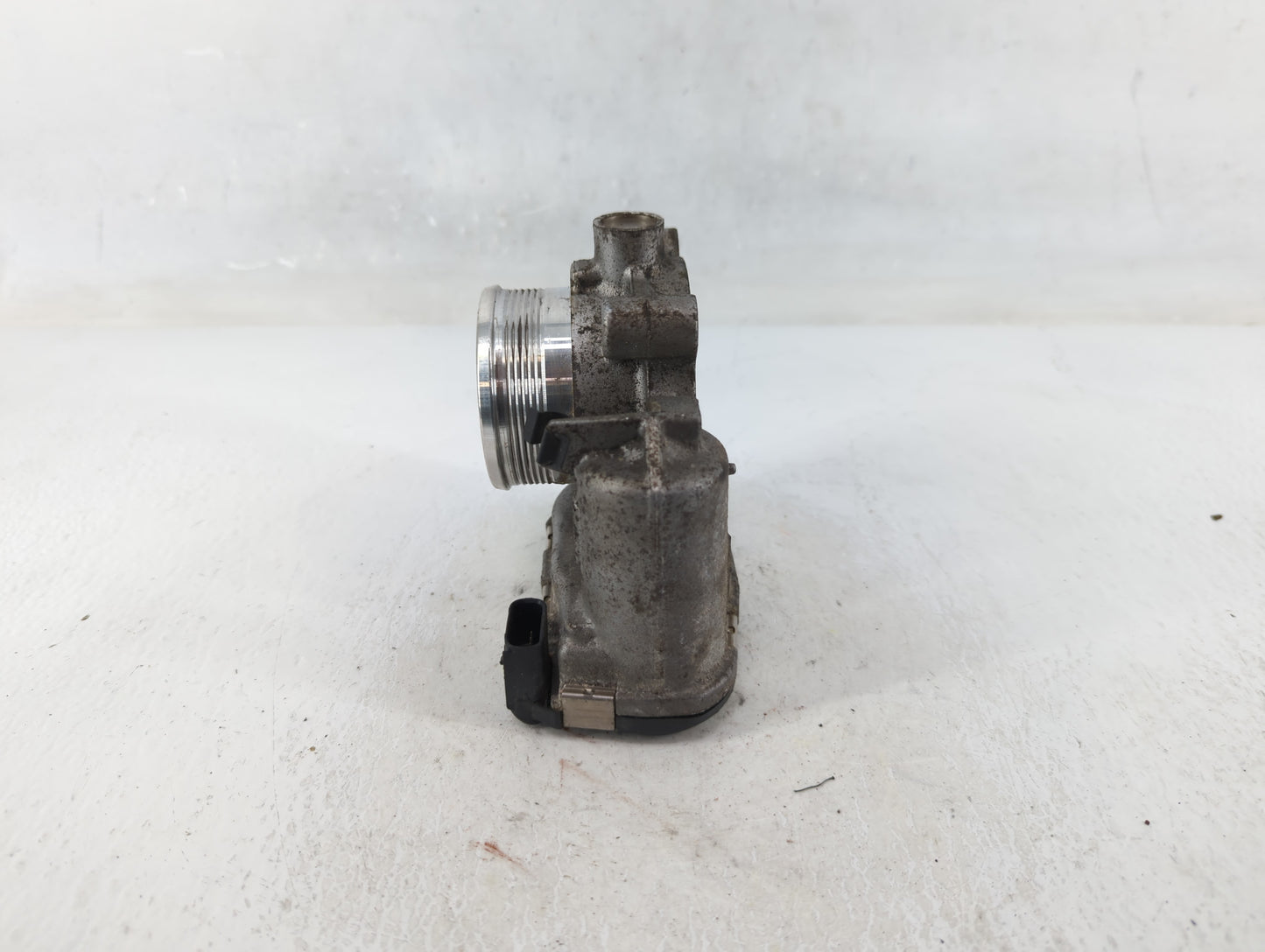 2014-2018 Ford Focus Throttle Body P/N:DS7E-9F991-BB Fits Fits 2014 2015 2016 2017 2018 2019 2020 2021 2022 OEM Used Auto Pa