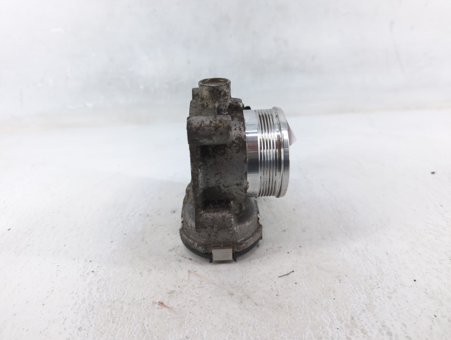2014-2018 Ford Focus Throttle Body P/N:DS7E-9F991-BB Fits Fits 2014 2015 2016 2017 2018 2019 2020 2021 2022 OEM Used Auto Pa