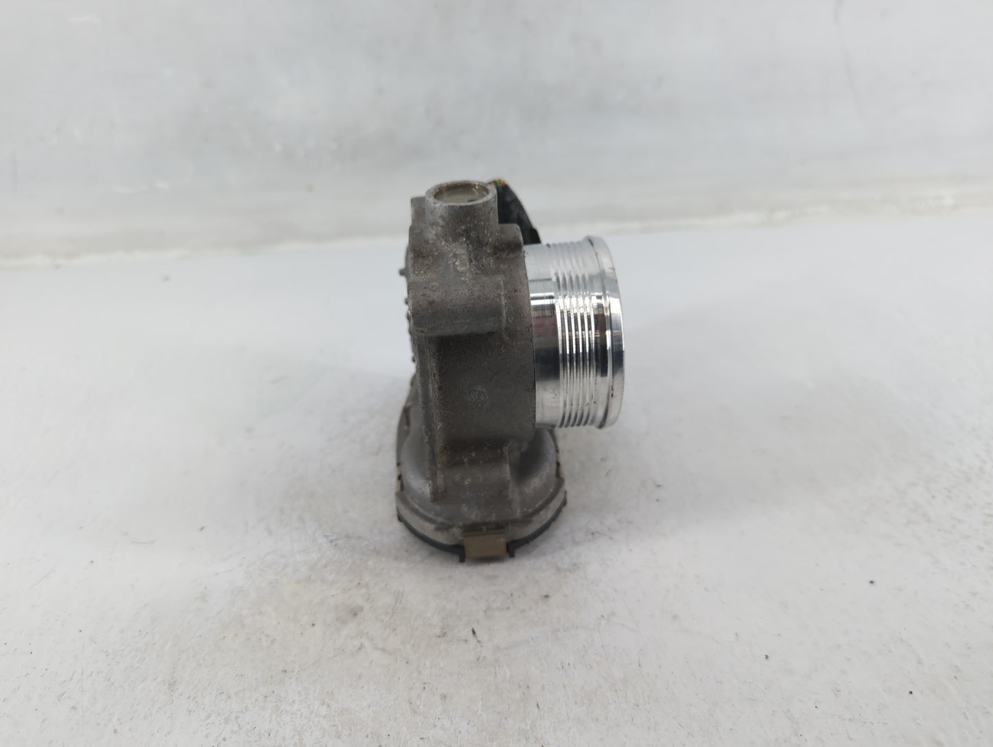 2014-2018 Ford Focus Throttle Body P/N:DS7E-9F991-BB Fits Fits 2014 2015 2016 2017 2018 2019 2020 2021 2022 OEM Used Auto Pa