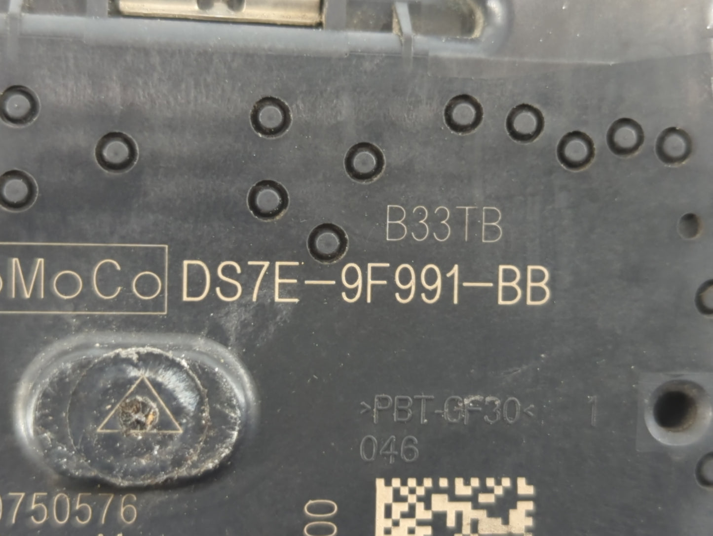 2014-2018 Ford Focus Throttle Body P/N:DS7E-9F991-BB Fits Fits 2014 2015 2016 2017 2018 2019 2020 2021 2022 OEM Used Auto Pa