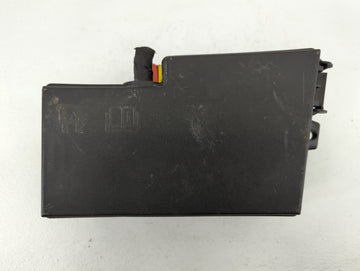 2017-2018 Ford Focus Fusebox Fuse Box Panel Relay Module P/N:E02345500 AV6T-14A067-AD Fits Fits 2017 2018 OEM Used Auto Part