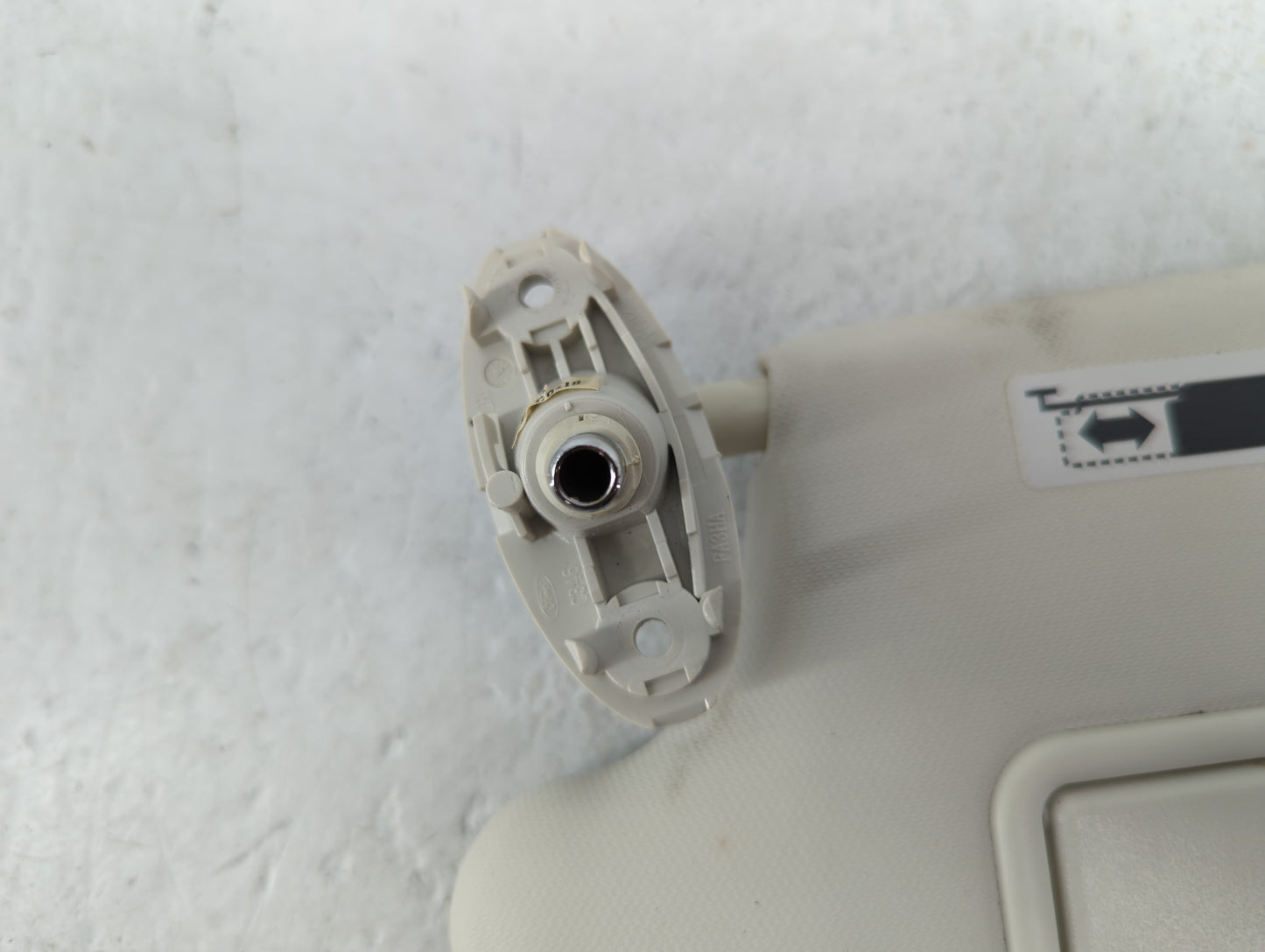 2015 Ford Focus Sun Visor Shade Replacement Driver Left Mirror Fits OEM Used Auto Parts - Oemusedautoparts1.com