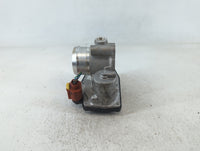 2015-2018 Ford Focus Throttle Body P/N:18 031 0677 Fits Fits 2014 2015 2016 2017 2018 OEM Used Auto Parts - Oemusedautoparts