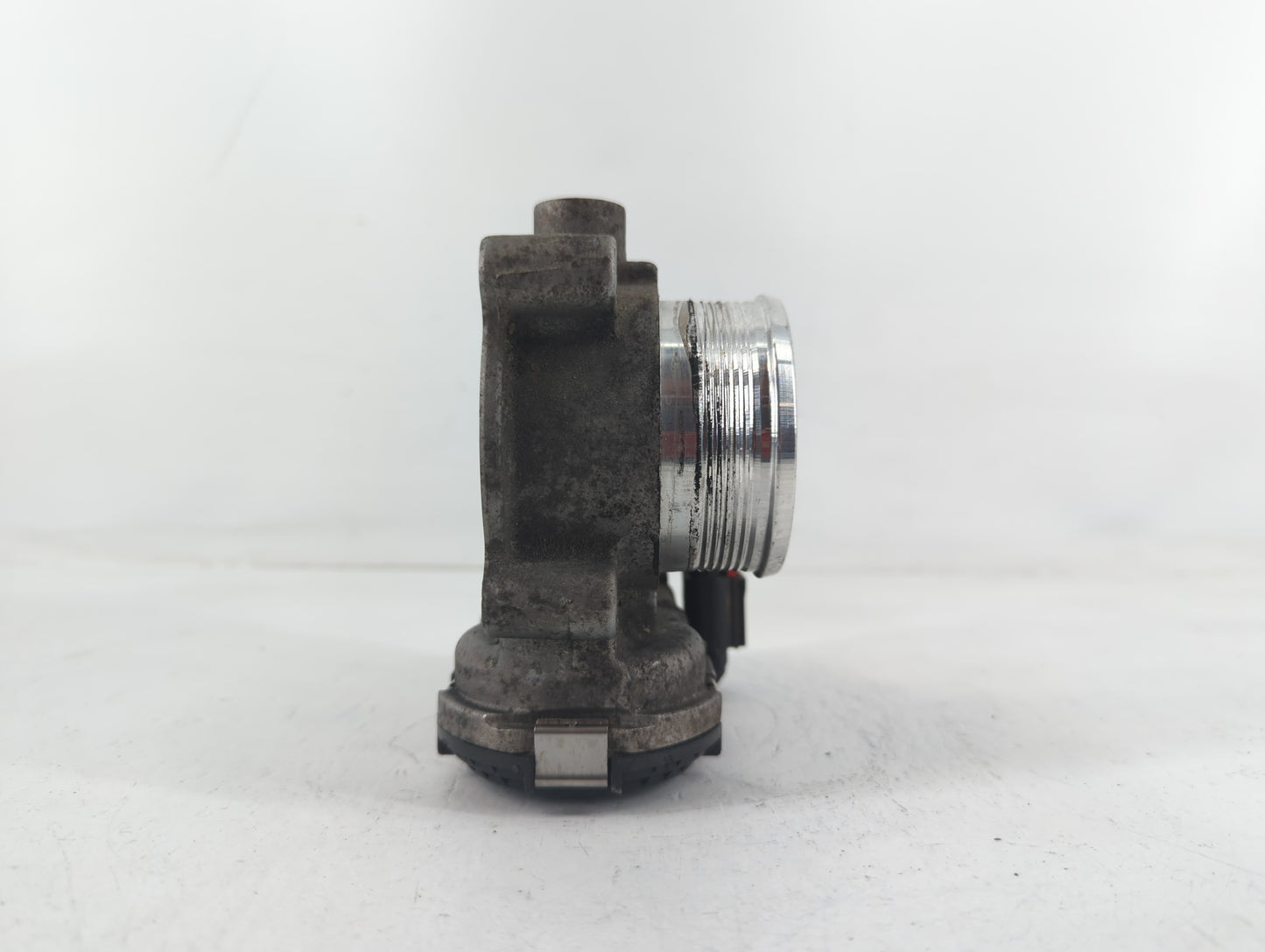 2014-2018 Ford Focus Throttle Body P/N:DS7E-9F991-BB Fits Fits 2014 2015 2016 2017 2018 2019 2020 2021 2022 OEM Used Auto Pa