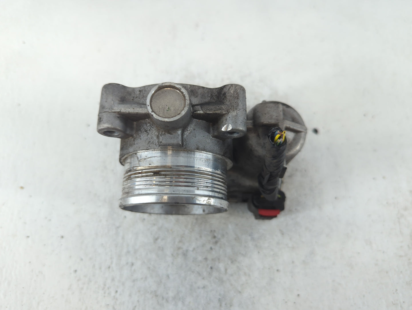 2014-2018 Ford Focus Throttle Body P/N:DS7E-9F991-BB Fits Fits 2014 2015 2016 2017 2018 2019 2020 2021 2022 OEM Used Auto Pa