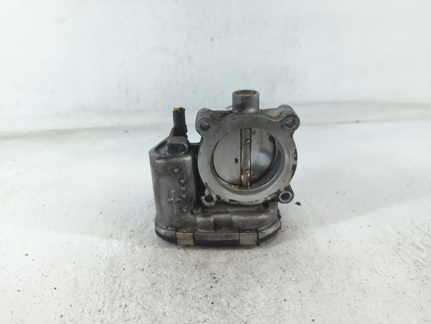 2014-2018 Ford Focus Throttle Body P/N:DS7E-9F991-BB Fits Fits 2014 2015 2016 2017 2018 2019 2020 2021 2022 OEM Used Auto Pa