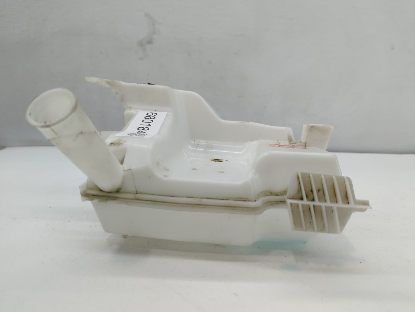 2012-2018 Ford Focus Windshield Washer Fluid Reservoir Bottle Oem - Oemusedautoparts1.com