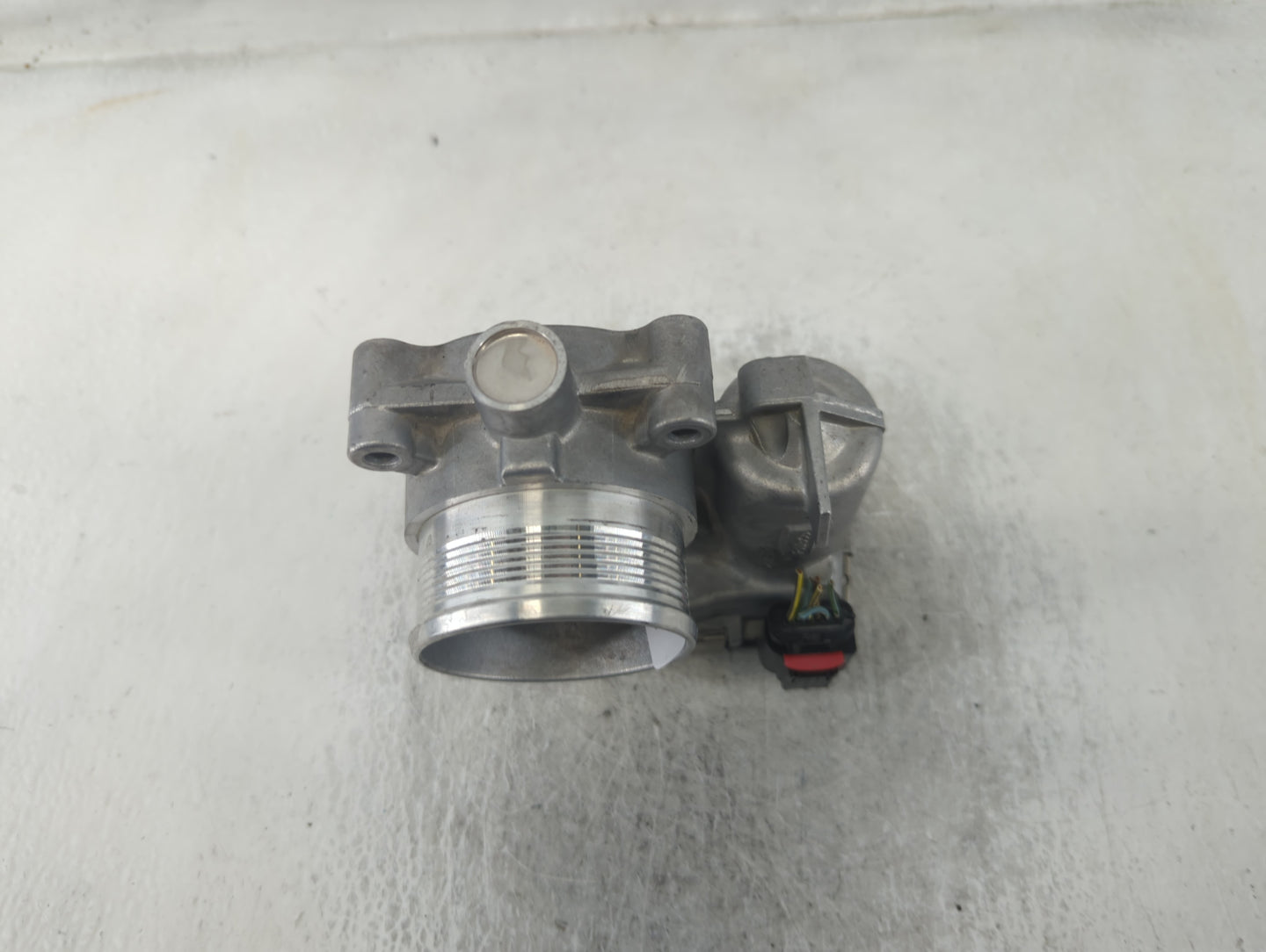2014-2018 Ford Focus Throttle Body P/N:DS7E-9F991-BB Fits Fits 2014 2015 2016 2017 2018 2019 2020 2021 2022 OEM Used Auto Pa