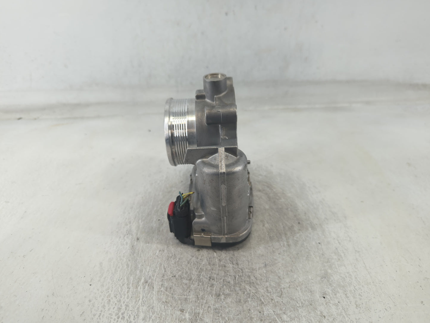 2014-2018 Ford Focus Throttle Body P/N:DS7E-9F991-BB Fits Fits 2014 2015 2016 2017 2018 2019 2020 2021 2022 OEM Used Auto Pa