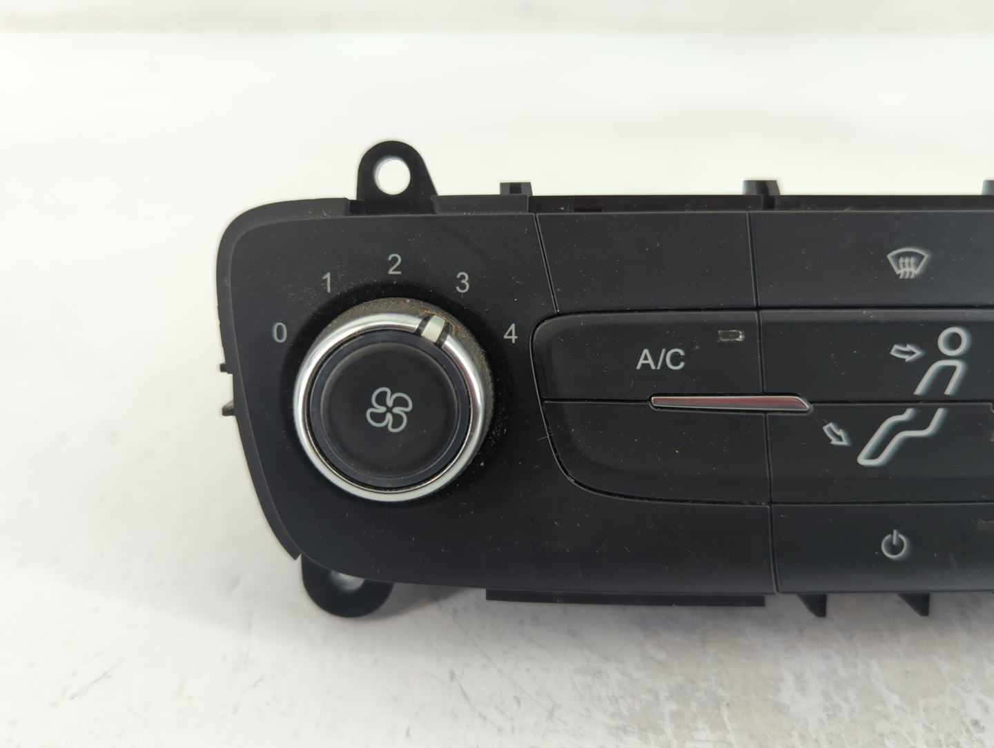 2015-2018 Ford Focus Climate Control Module Temperature AC/Heater Replacement P/N:F1ET-19980-JJ Fits Fits 2015 2016 2017 201