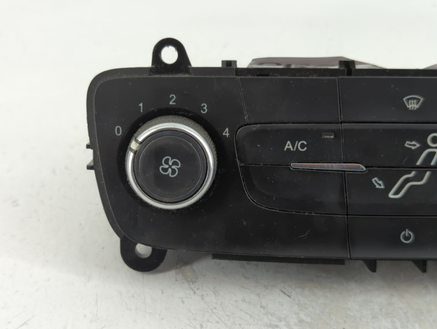2015-2018 Ford Focus Climate Control Module Temperature AC/Heater Replacement P/N:F1ET-19980-JJ Fits Fits 2015 2016 2017 201