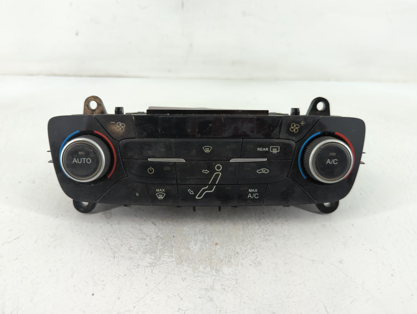 2015-2018 Ford Focus Climate Control Module Temperature AC/Heater Replacement P/N:F1ET-18C612-AJ Fits Fits 2015 2016 2017 20