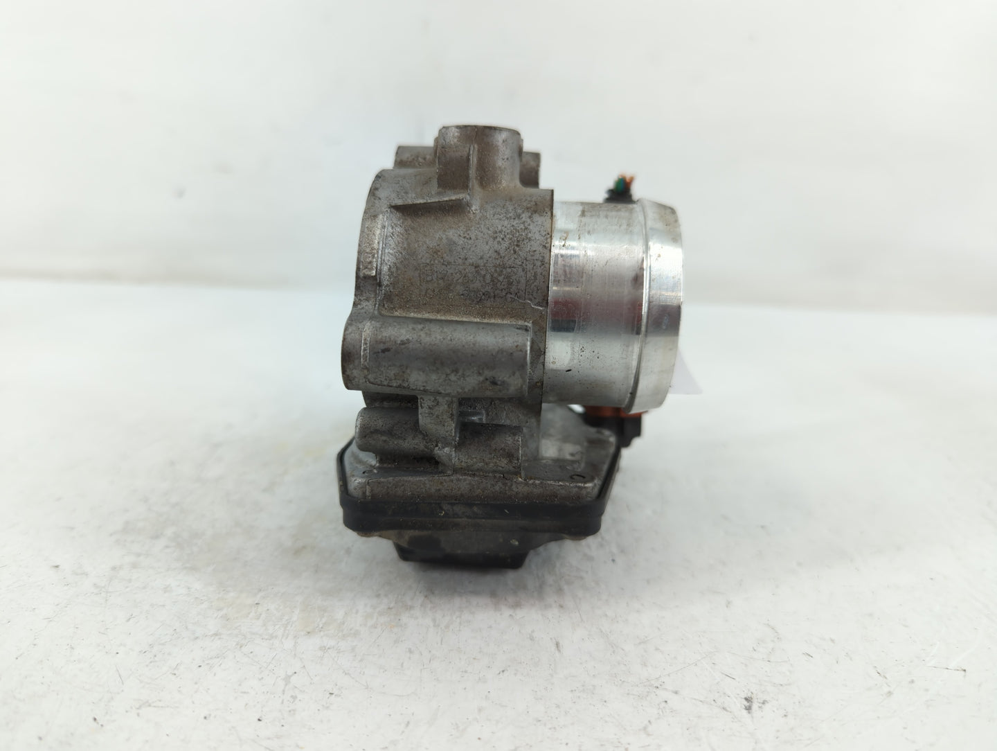 2015-2018 Ford Focus Throttle Body P/N:5 09890 11 Fits Fits 2014 2015 2016 2017 2018 OEM Used Auto Parts - Oemusedautoparts1