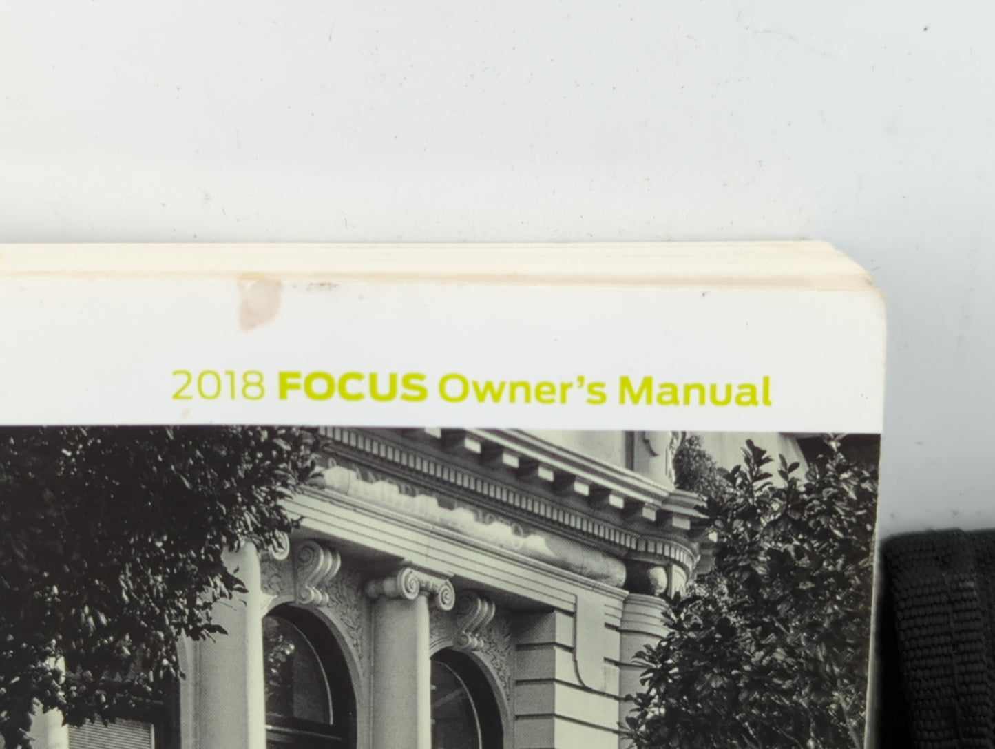 2018 Ford Focus Owners Manual Book Guide P/N:JM5J19A321AA OEM Used Auto Parts - Oemusedautoparts1.com