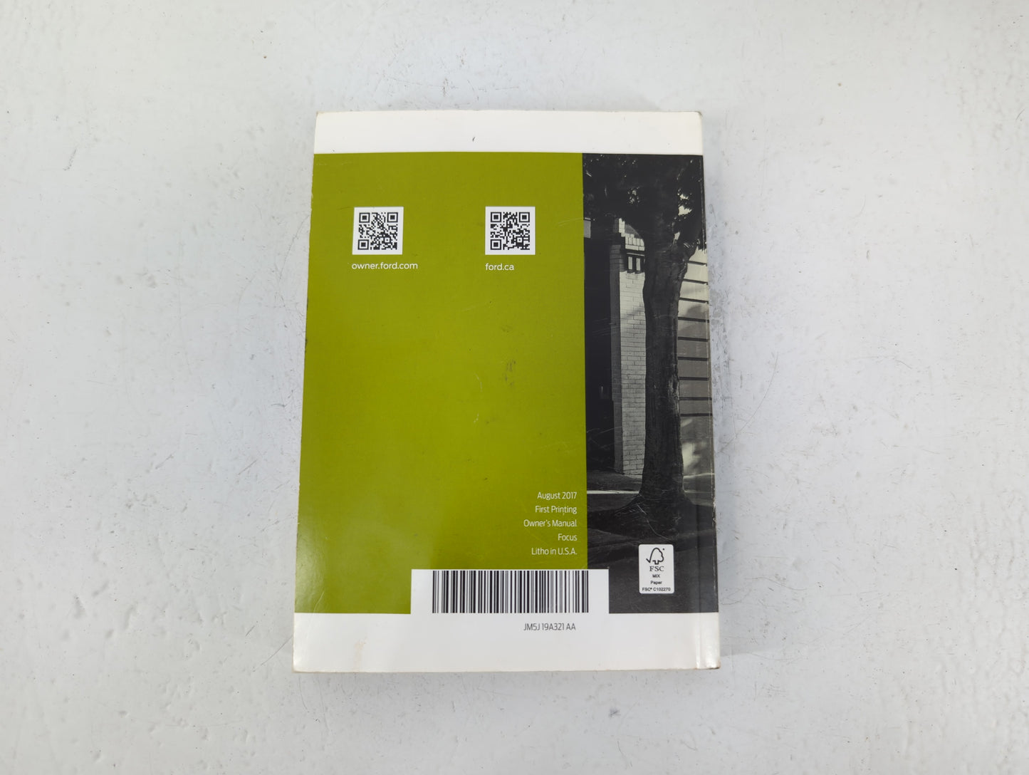 2018 Ford Focus Owners Manual Book Guide P/N:JM5J19A321AA OEM Used Auto Parts - Oemusedautoparts1.com