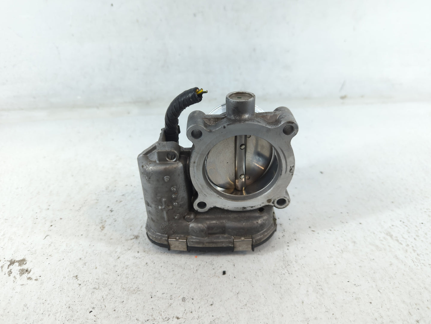 2014-2018 Ford Focus Throttle Body P/N:DS7E-9F991-BB Fits Fits 2014 2015 2016 2017 2018 2019 2020 2021 2022 OEM Used Auto Pa