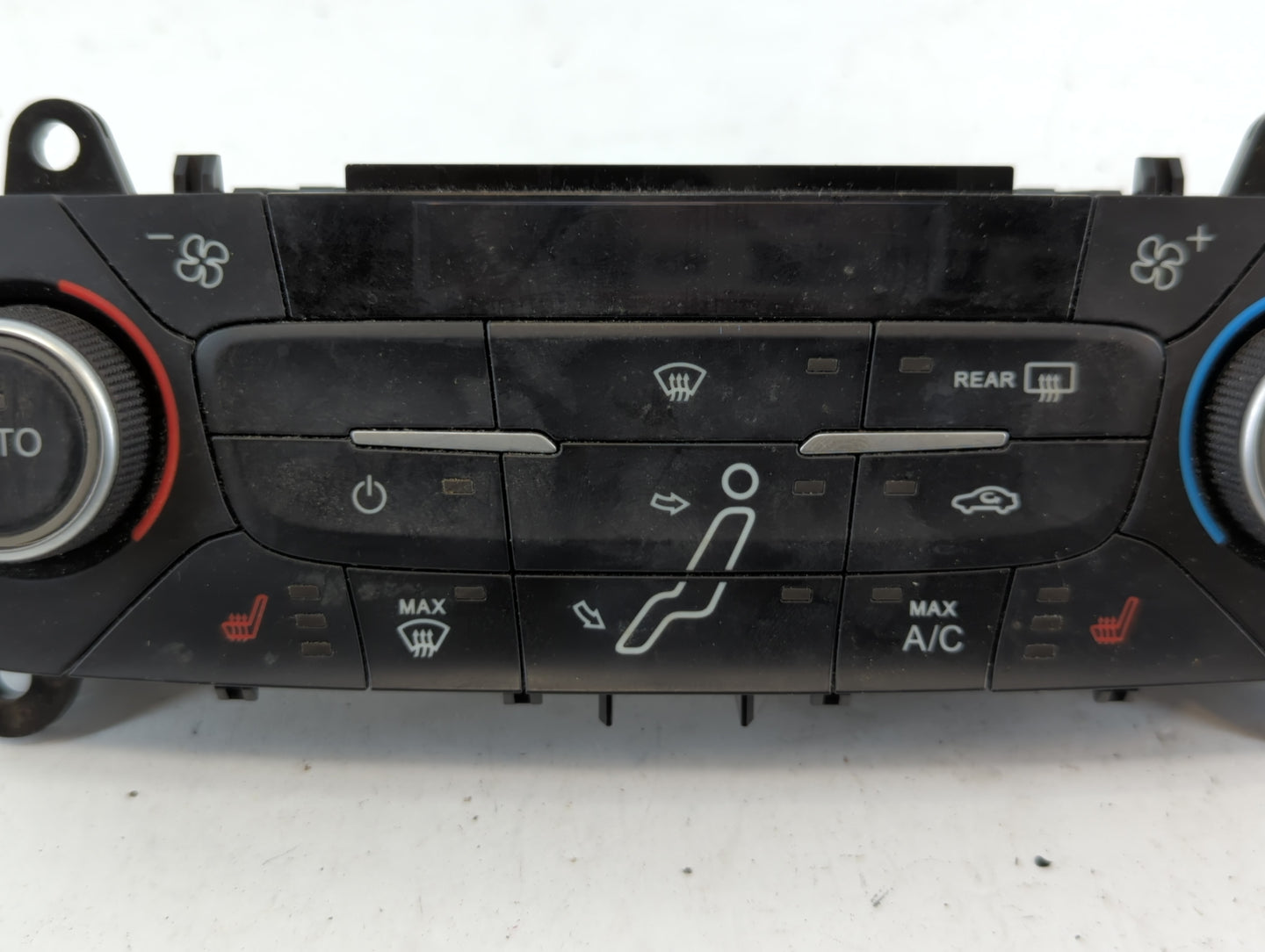 2015-2018 Ford Focus Climate Control Module Temperature AC/Heater Replacement P/N:F1ET-18C612-CJ Fits Fits 2015 2016 2017 20