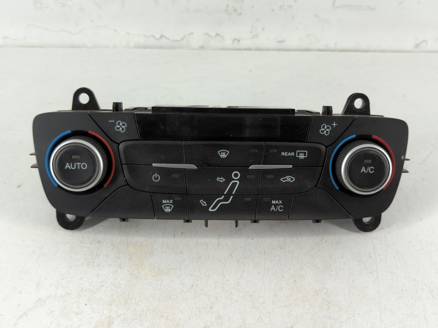 2015-2018 Ford Focus Climate Control Module Temperature AC/Heater Replacement P/N:F1ET-18C612-AJ Fits Fits 2015 2016 2017 20
