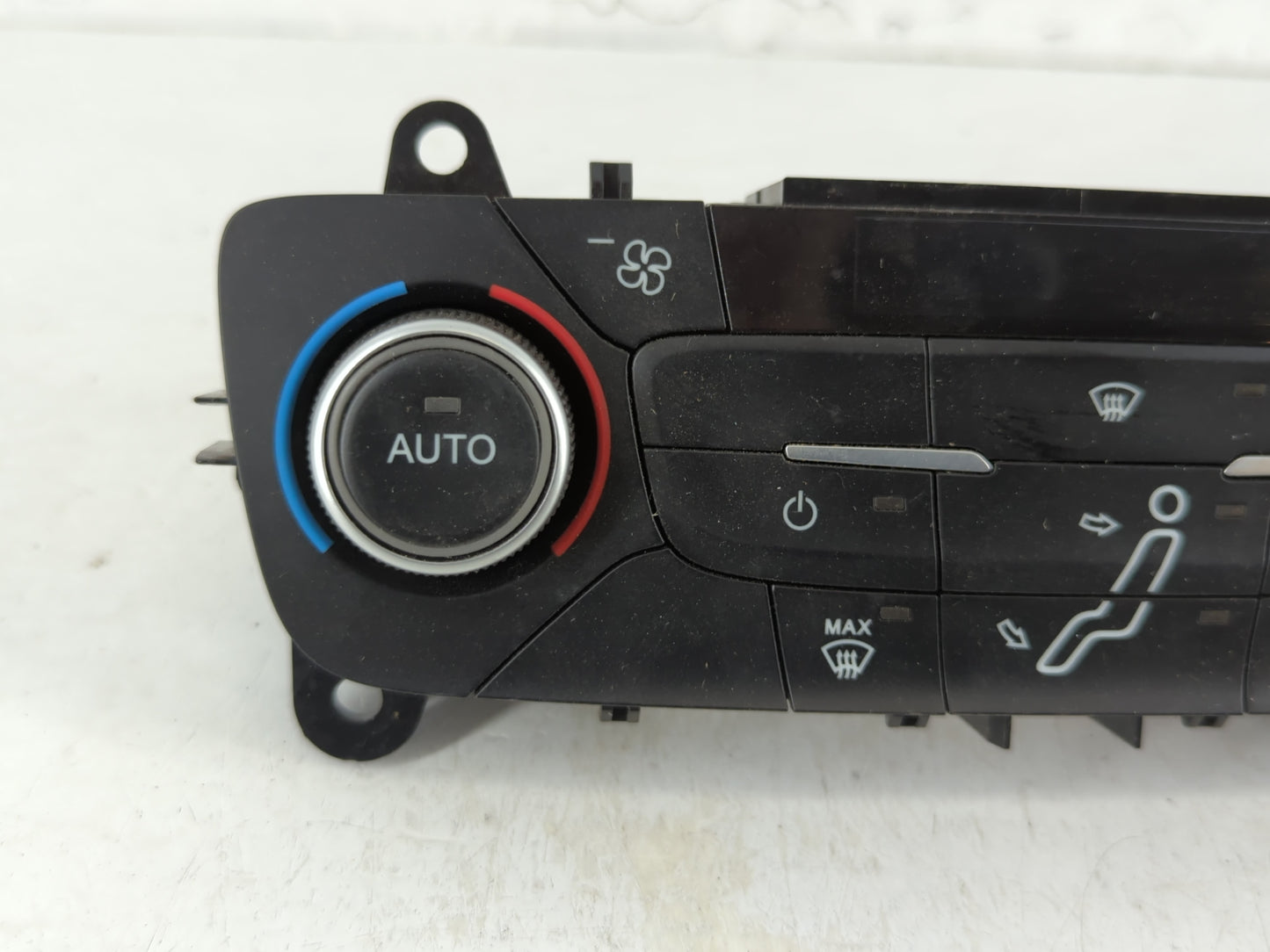 2015-2018 Ford Focus Climate Control Module Temperature AC/Heater Replacement P/N:F1ET-18C612-AJ Fits Fits 2015 2016 2017 20