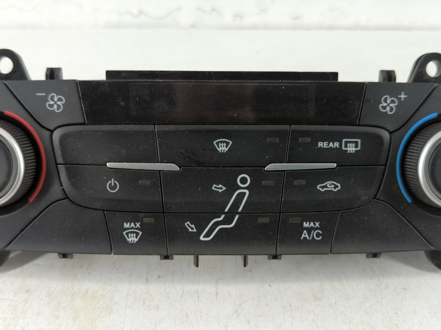 2015-2018 Ford Focus Climate Control Module Temperature AC/Heater Replacement P/N:F1ET-18C612-AJ Fits Fits 2015 2016 2017 20