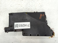 2017-2018 Ford Focus Fusebox Fuse Box Panel Relay Module P/N:E00027328 AV6T-14A142-AB Fits Fits 2017 2018 OEM Used Auto Part