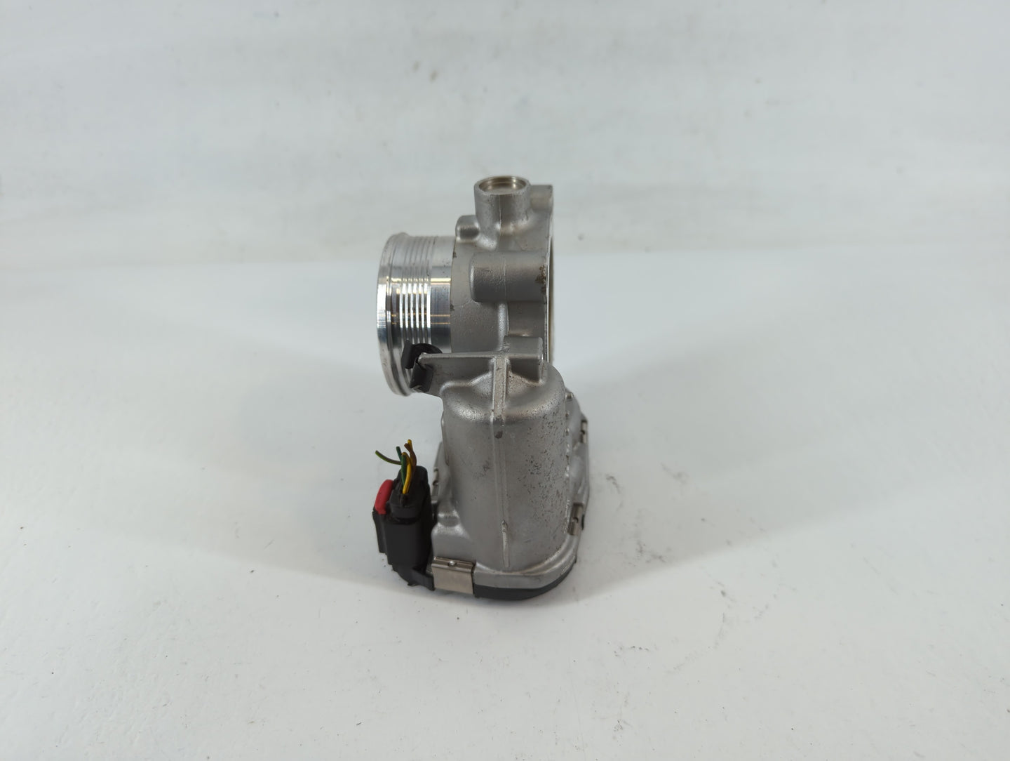 2014-2018 Ford Focus Throttle Body P/N:DS7E-9F991-BB Fits Fits 2014 2015 2016 2017 2018 2019 2020 2021 2022 OEM Used Auto Pa