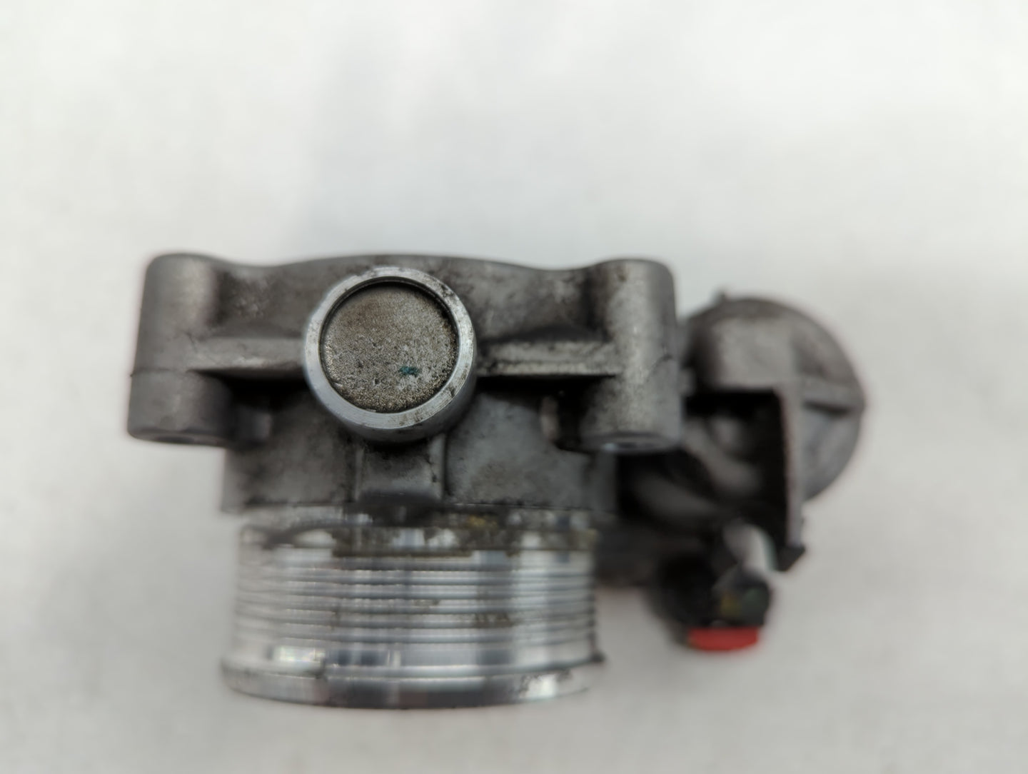 2014-2018 Ford Focus Throttle Body P/N:DS7E-9F991-BB Fits Fits 2014 2015 2016 2017 2018 2019 2020 2021 2022 OEM Used Auto Pa