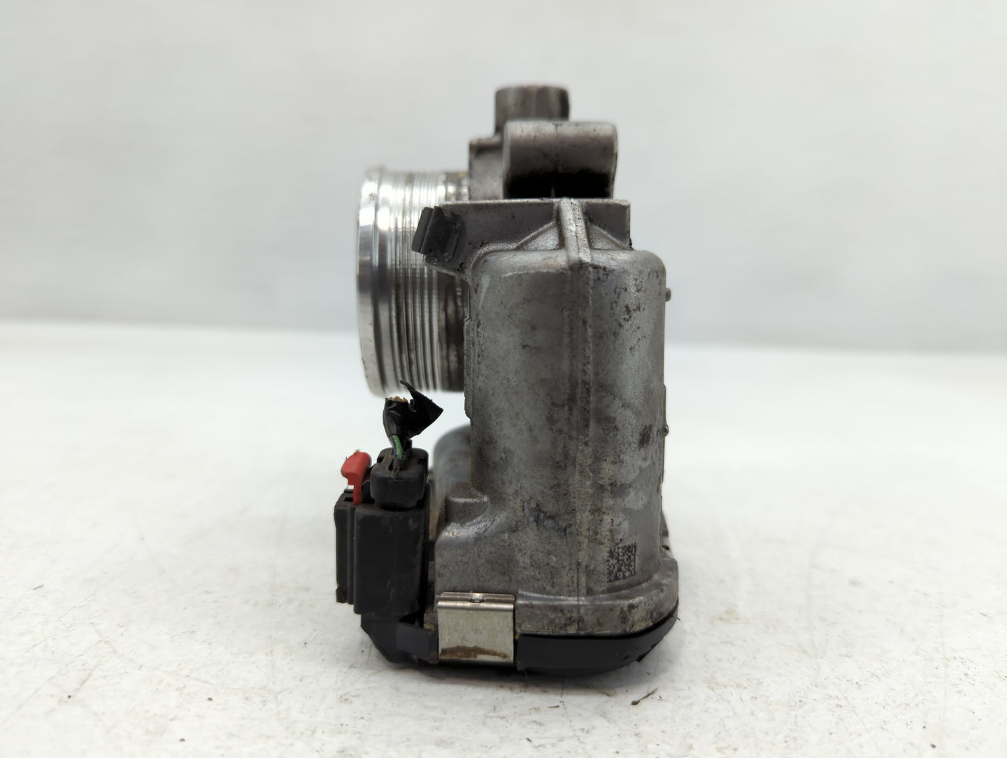 2014-2018 Ford Focus Throttle Body P/N:DS7E-9F991-BB Fits Fits 2014 2015 2016 2017 2018 2019 2020 2021 2022 OEM Used Auto Pa