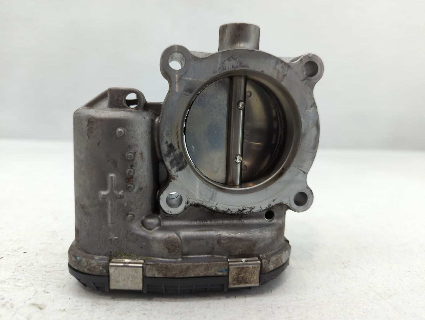 2014-2018 Ford Focus Throttle Body P/N:DS7E-9F991-BB Fits Fits 2014 2015 2016 2017 2018 2019 2020 2021 2022 OEM Used Auto Pa