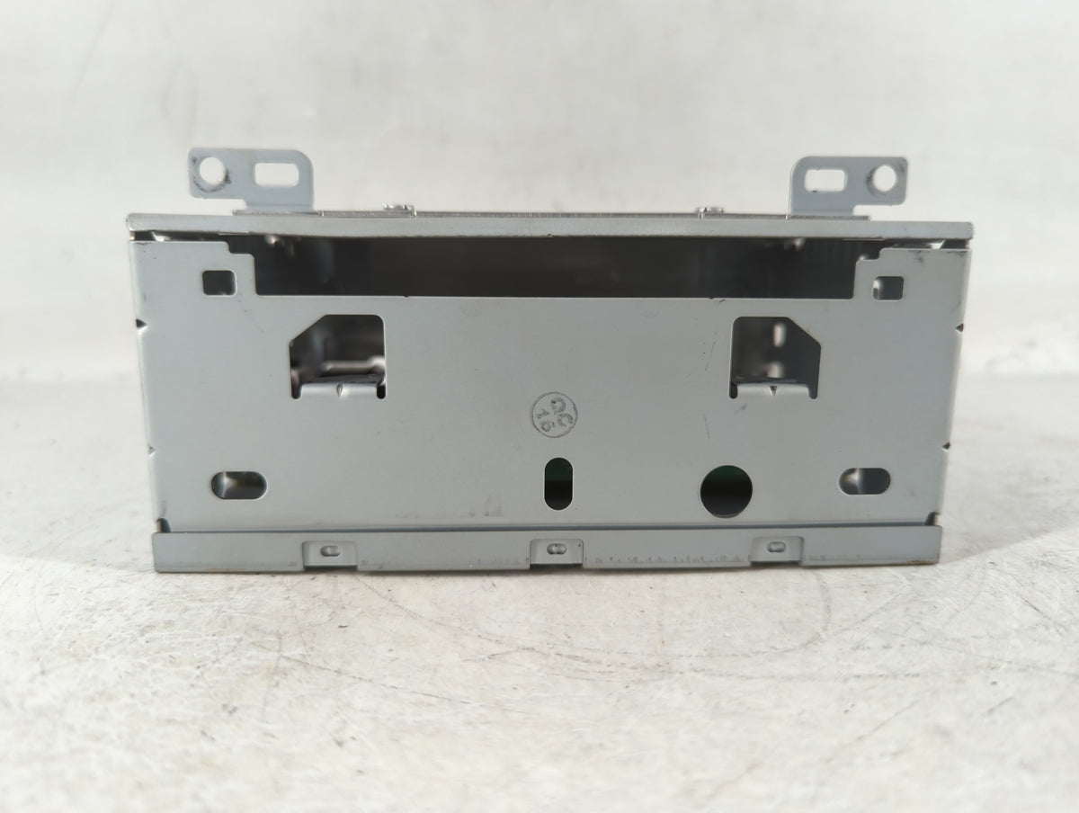 2017-2018 Ford Focus Radio AM FM Cd Player Receiver Replacement P/N:JM5T-18D818-AA Fits 2017 2018 OEM Used Auto Parts - Oemu
