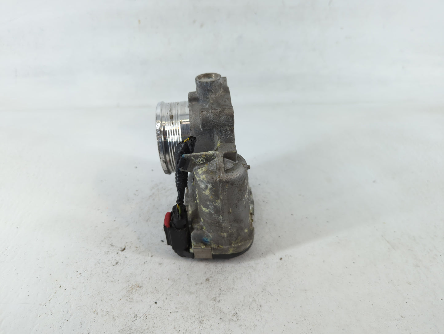2014-2018 Ford Focus Throttle Body P/N:DS7E-9F991-BB Fits Fits 2014 2015 2016 2017 2018 2019 2020 2021 2022 OEM Used Auto Pa