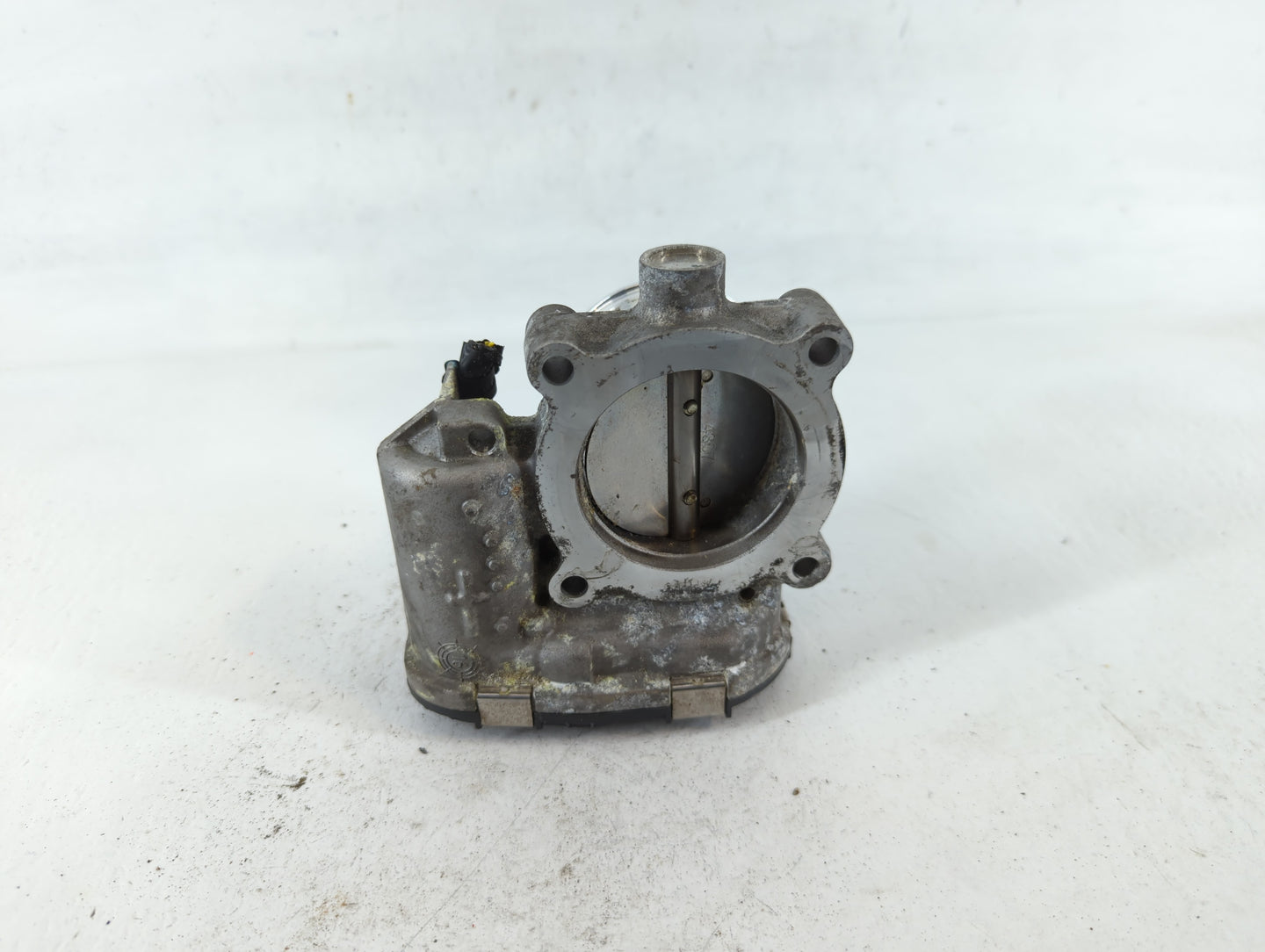 2014-2018 Ford Focus Throttle Body P/N:DS7E-9F991-BB Fits Fits 2014 2015 2016 2017 2018 2019 2020 2021 2022 OEM Used Auto Pa