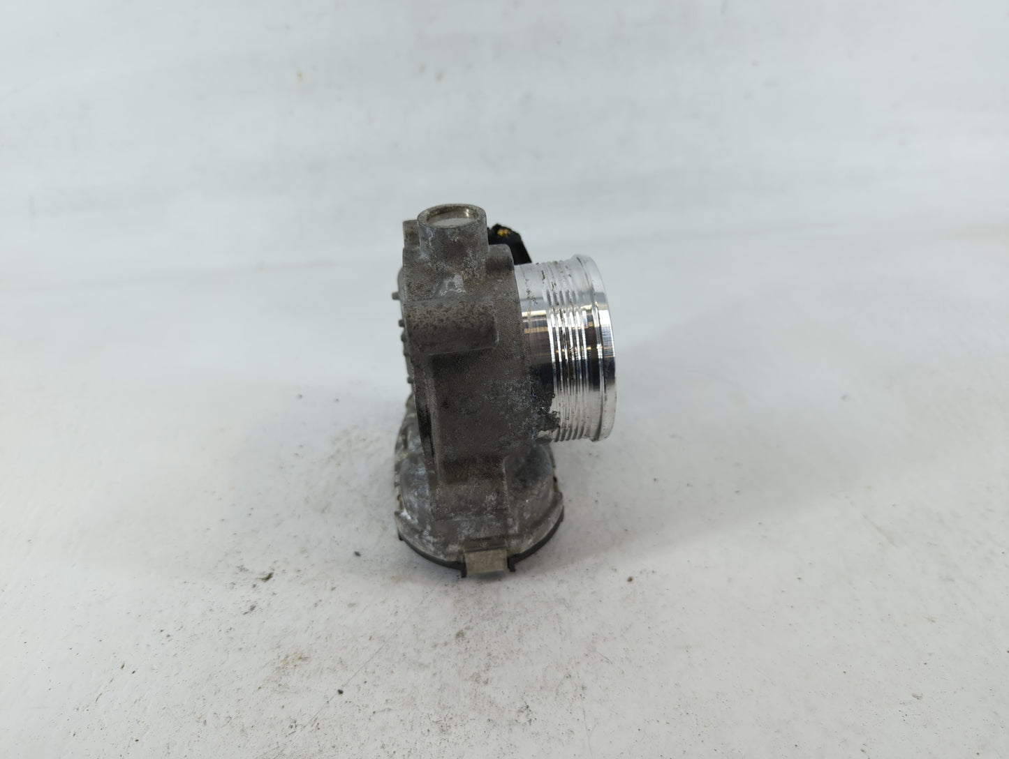 2014-2018 Ford Focus Throttle Body P/N:DS7E-9F991-BB Fits Fits 2014 2015 2016 2017 2018 2019 2020 2021 2022 OEM Used Auto Pa