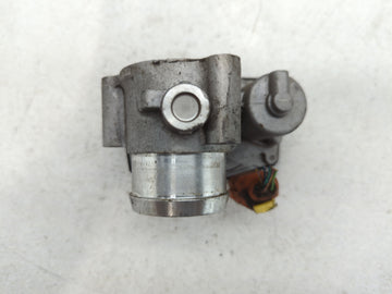 2015-2018 Ford Focus Throttle Body P/N:50989011 Fits Fits 2014 2015 2016 2017 2018 OEM Used Auto Parts